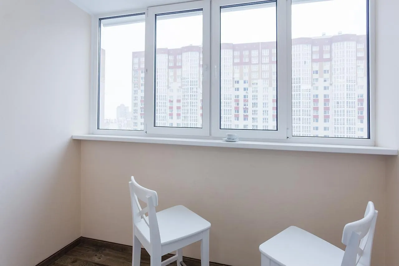 Cosy Apartment At Pozniaky Kiev